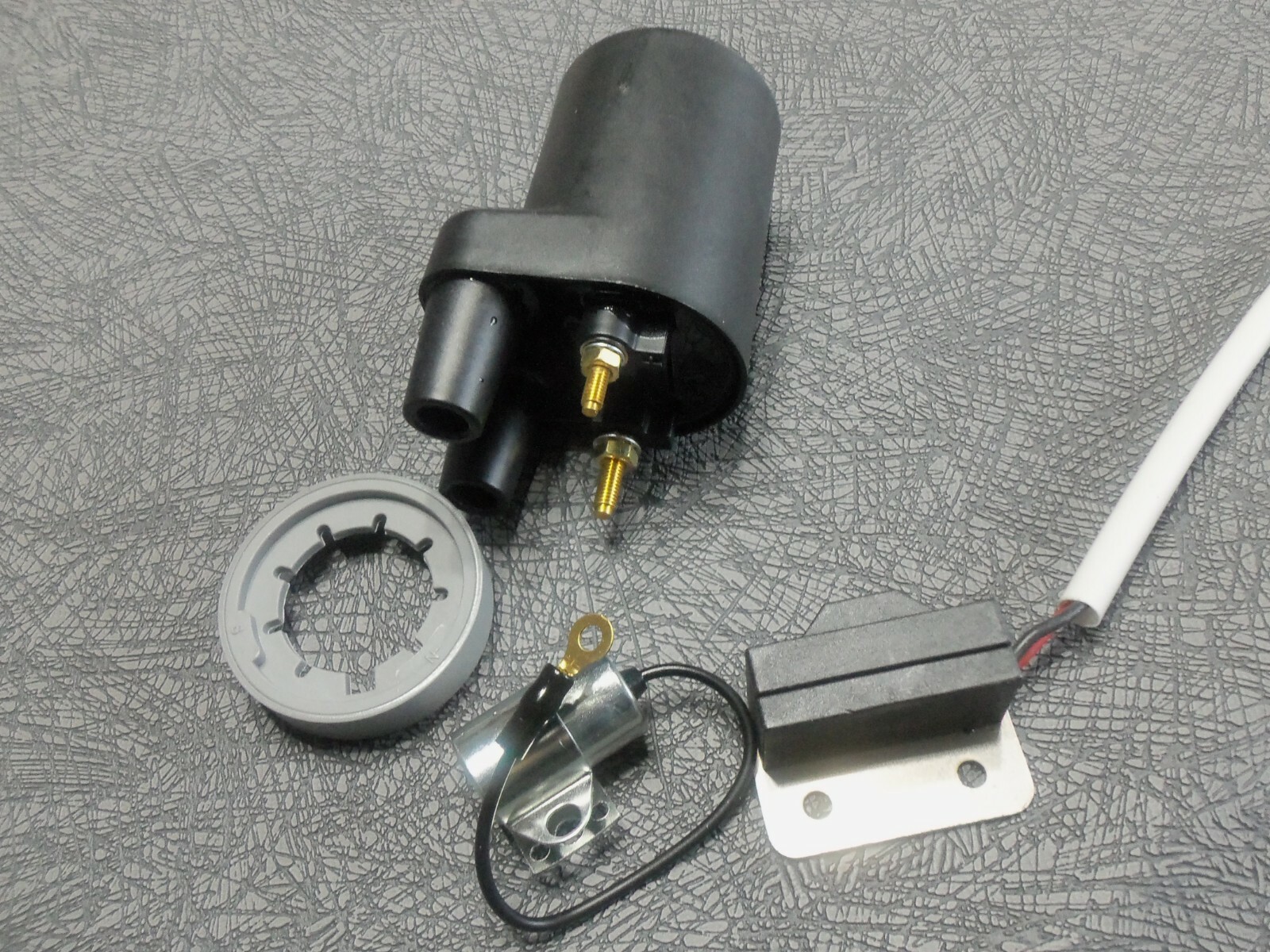 Onan 4 piece  ignition kit  166-0785 fits Onan fits john deere