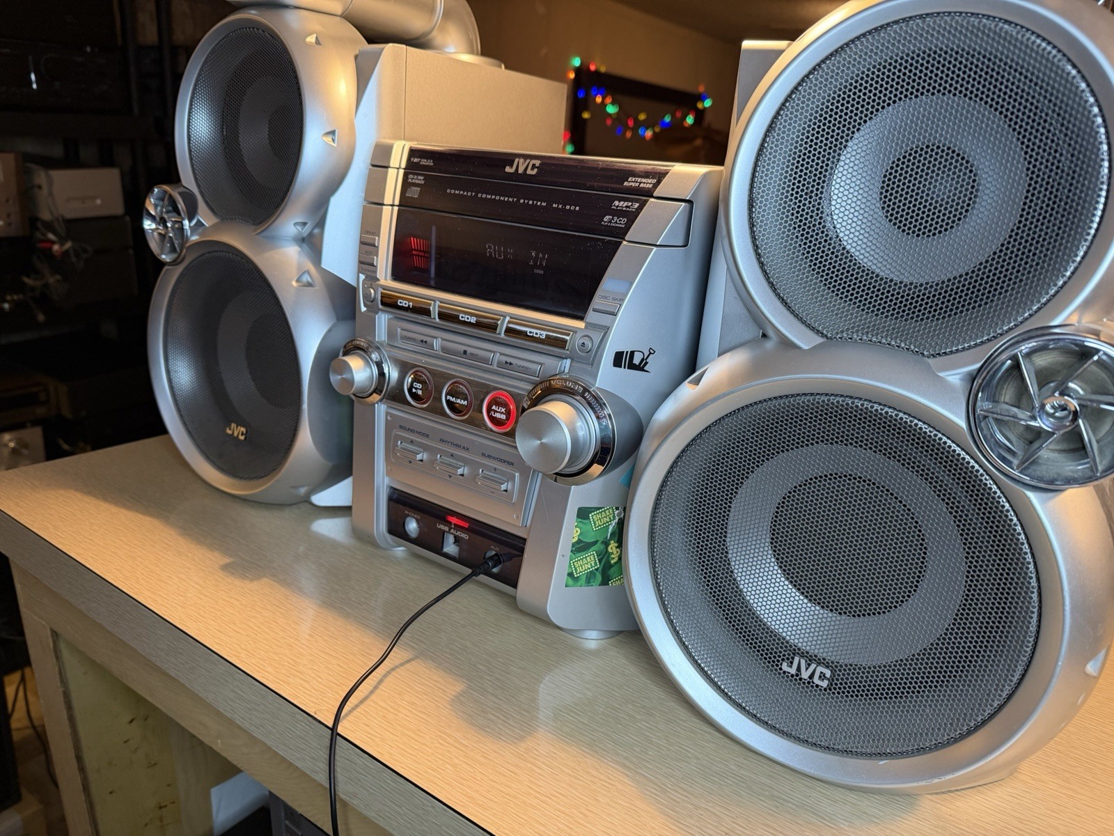 VTG JVC MX-GC5 CA-MXGC5 COMPACT STEREO SYSTEM AUX/USB/AM/FM 460W @ 6Ω W/ REMOTE!