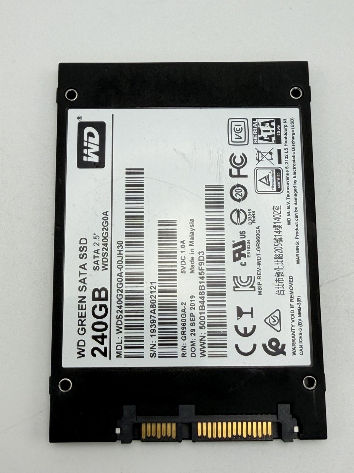 250GB / 256GB SATA 2.5" SSD - Mixed Brands, Tested/working HIHG Health, 1pc