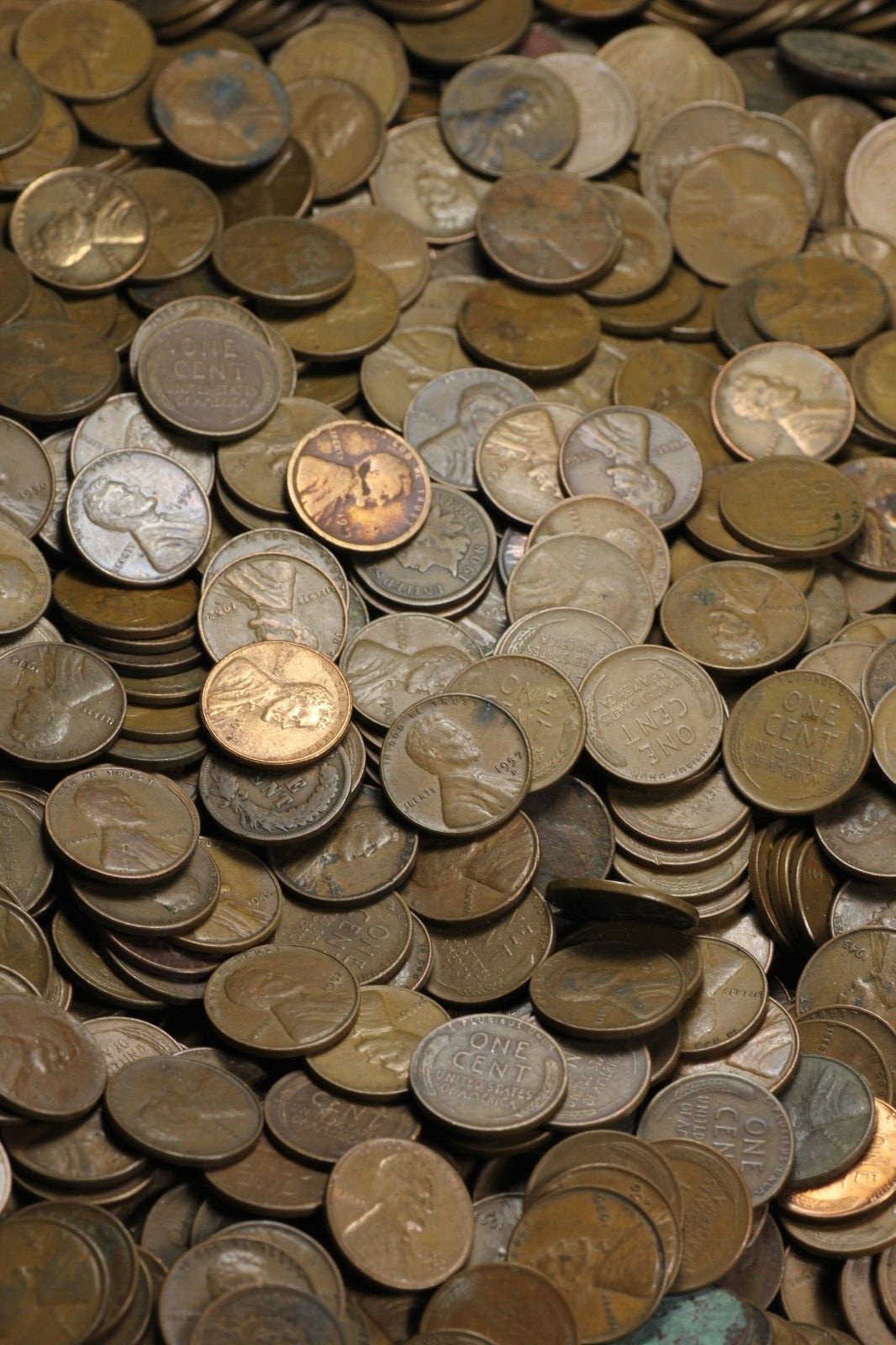 ESTATE WHEAT CENTS - 10 ROLL LOT - WE JUST SCOOP 'EM OUT OF THE BOX!! UNSEARCHED