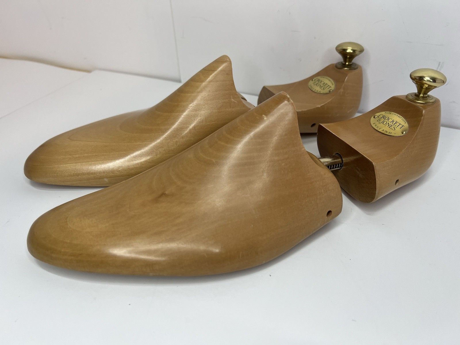 CROCKETT & JONES UK 8 E US 9 LACQUERED LASTED TREES SHOE TREE WOOD 631