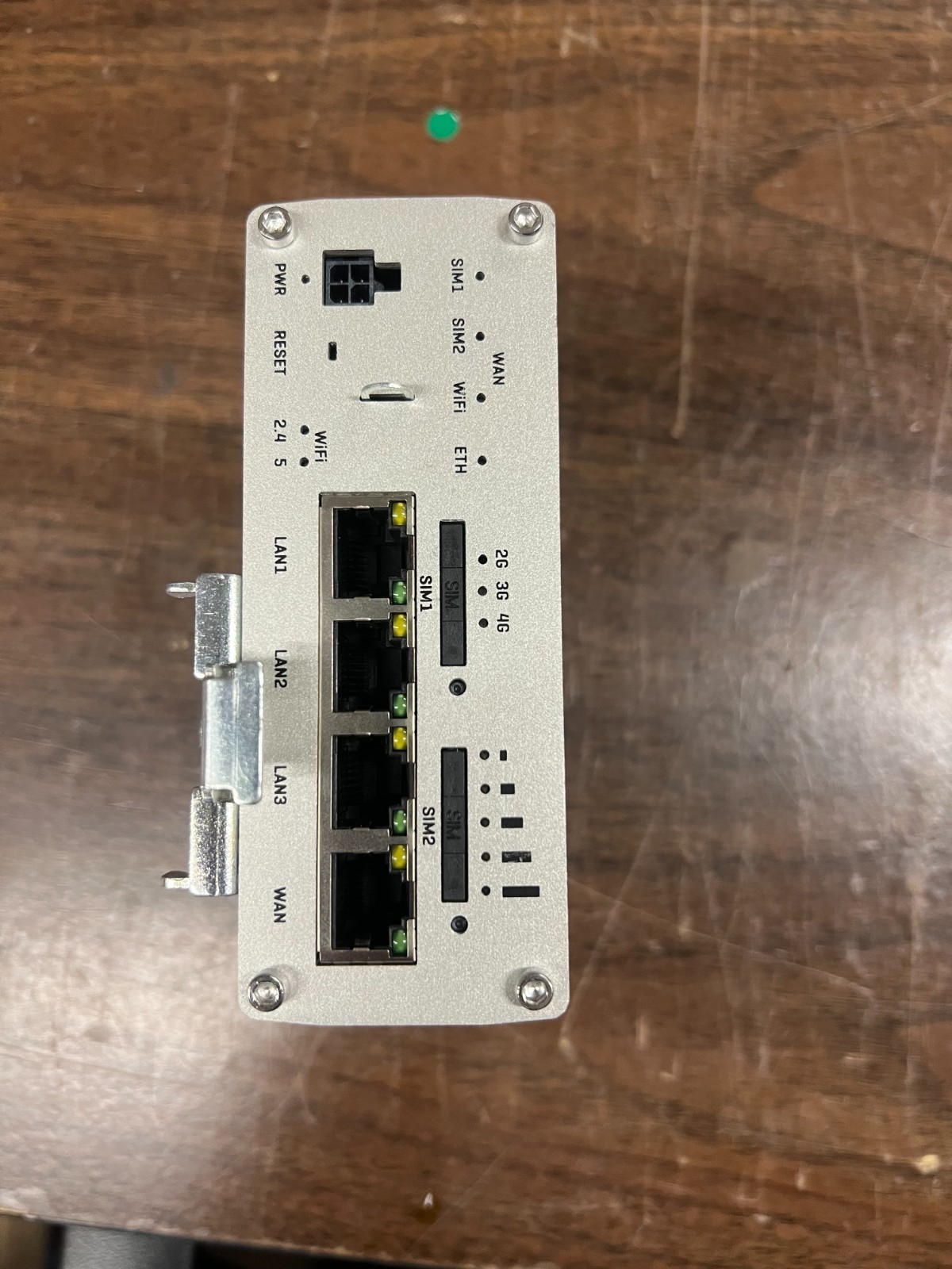 TELTONIKA RUTX11110400 Dual-SIM Gigabit Ethernet Ports Bluetooth Router