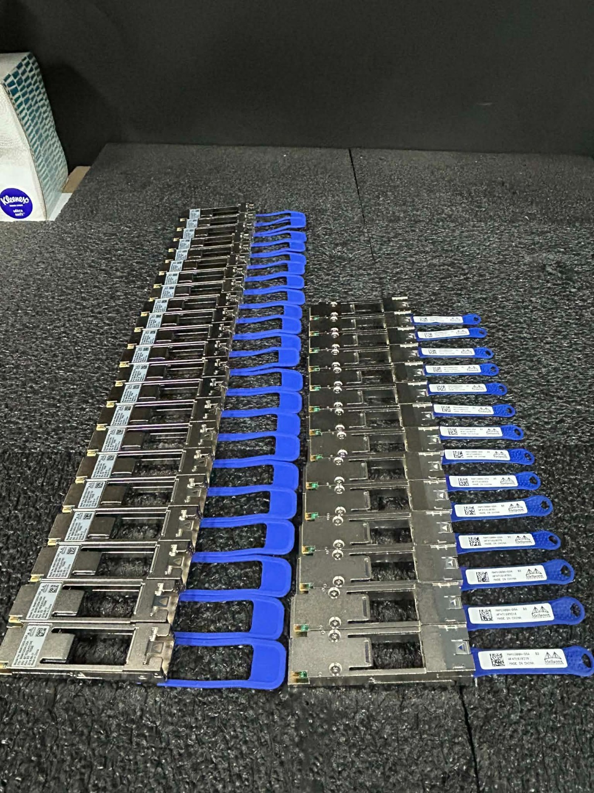 Mellanox MAM1Q00A-QSA QSFP to SFP+ Adapter 40GbE to 10GbE