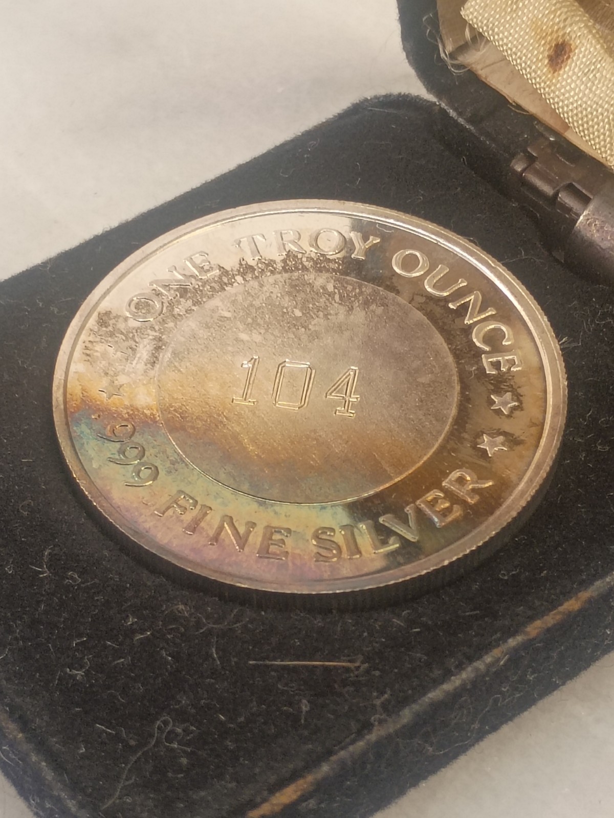 Railer 100 M.R.C. - S.&R. Railroad Silver Round 1985 Newton H.S. TROY OZ .999