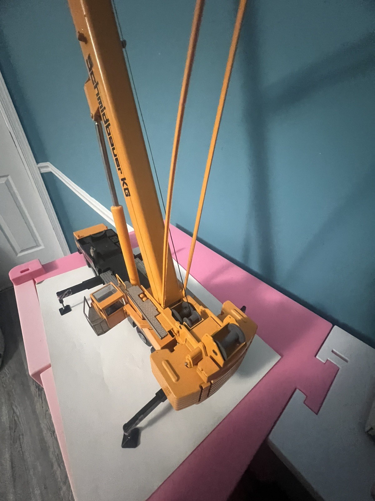 Conrad Liebherr LTM 1300 Truck-Mounted Crane 1/50 scale in Original Box