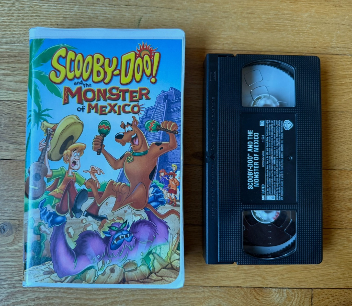 SCOOBY-DOO! and the MONSTER of MEXICO - Clamshell 2003 - WB