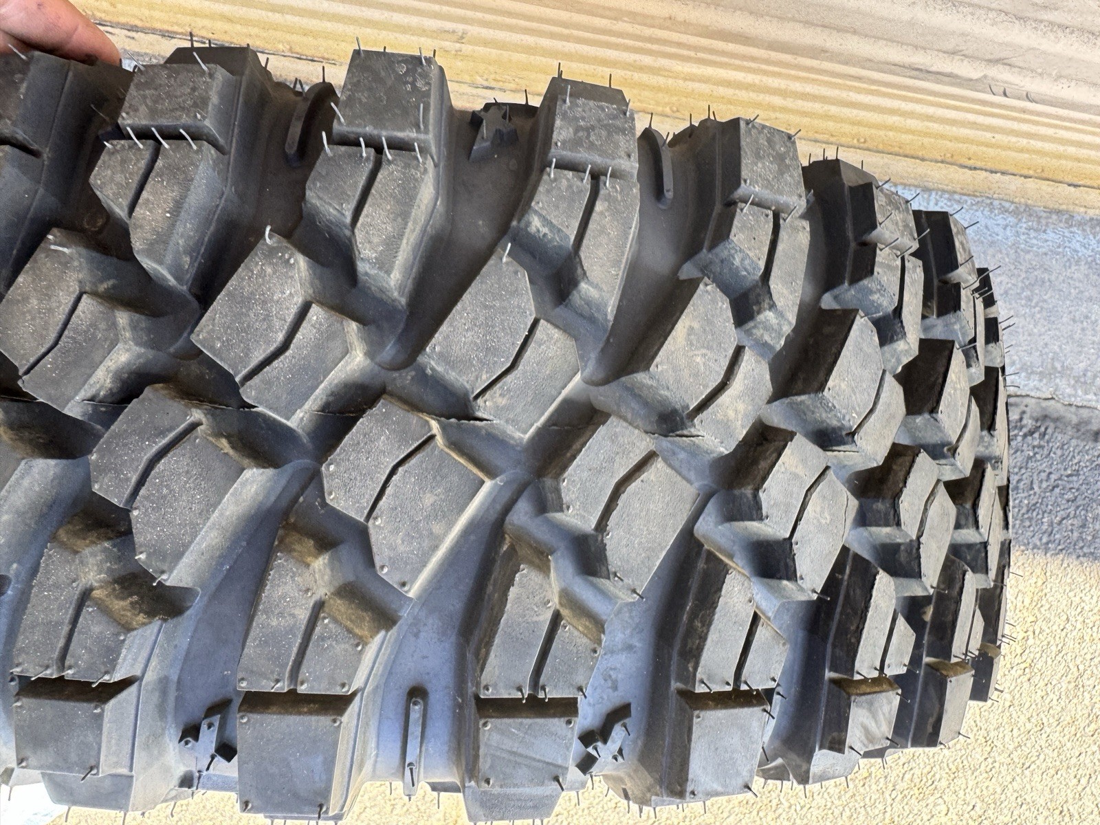 1-2024-2025 POLARIS XPEDITION REAR TIRE 30x11x15 PRO ARMOR CRAWLER XP.