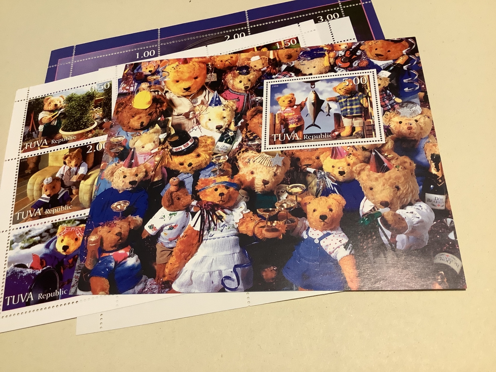Teddy Bears 4 super stamps sheets Ref R49258