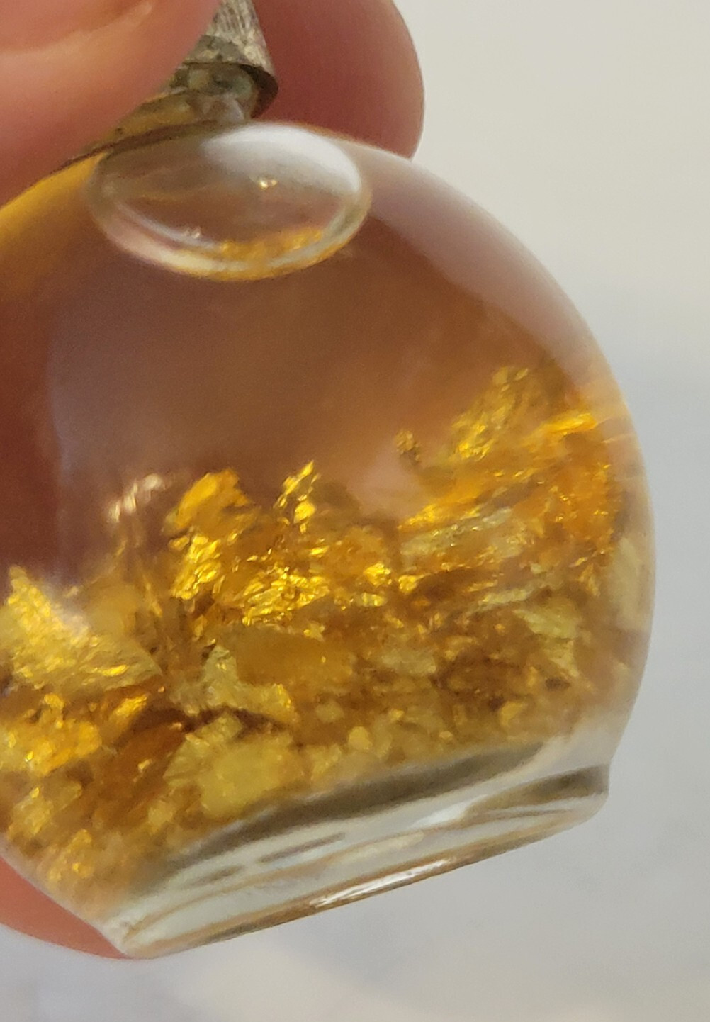 Souvenir Genuine Gold Flakes In Miners Assay Bottle Wolf Top