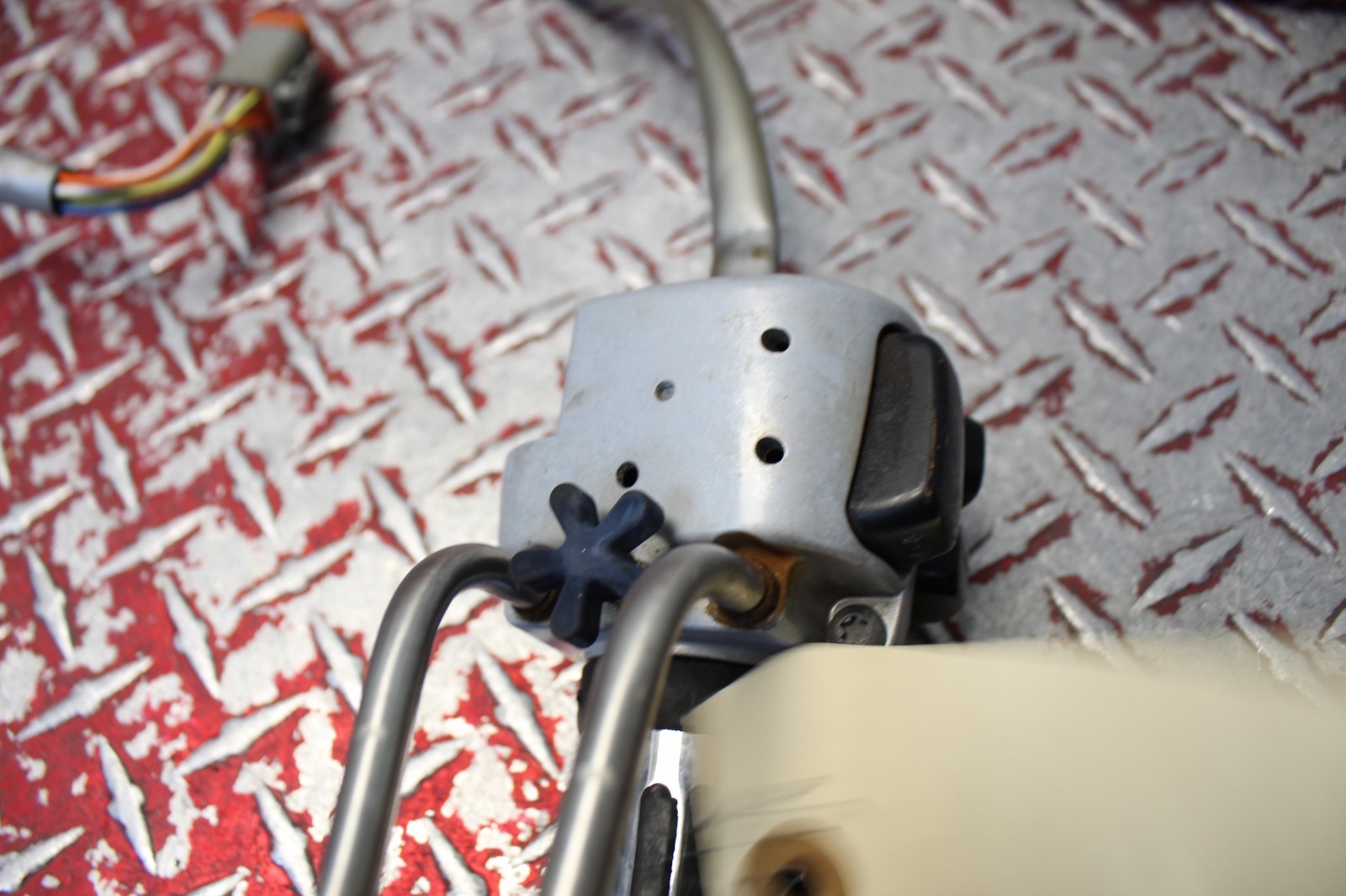 2003 HARLEY DAVIDSON V-ROD VROD VRSCA RIGHT CONTROL SWITCH W CABLES VR27