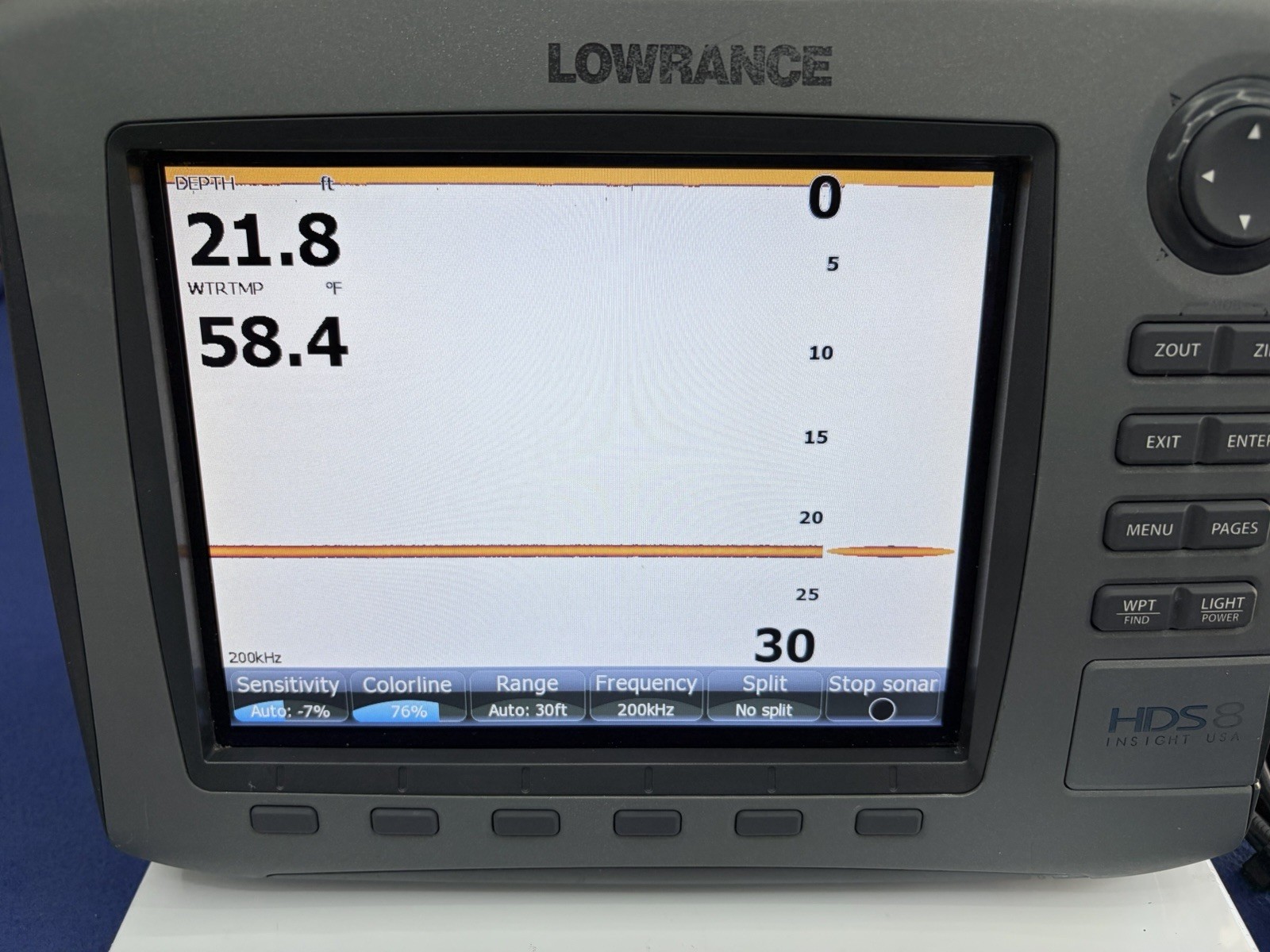 Lowrance HDS 8 Gen 1 Insight USA GPS Chartplotter Fish Finder Display W/ Mount