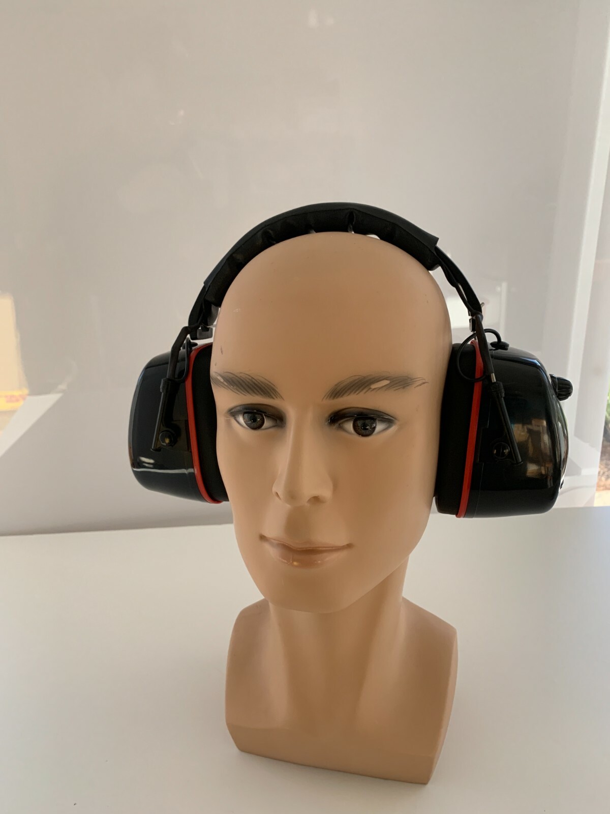 FM Stereo Earmuffs Hearing Protector Mowing Work Protection Headphone Black/Red