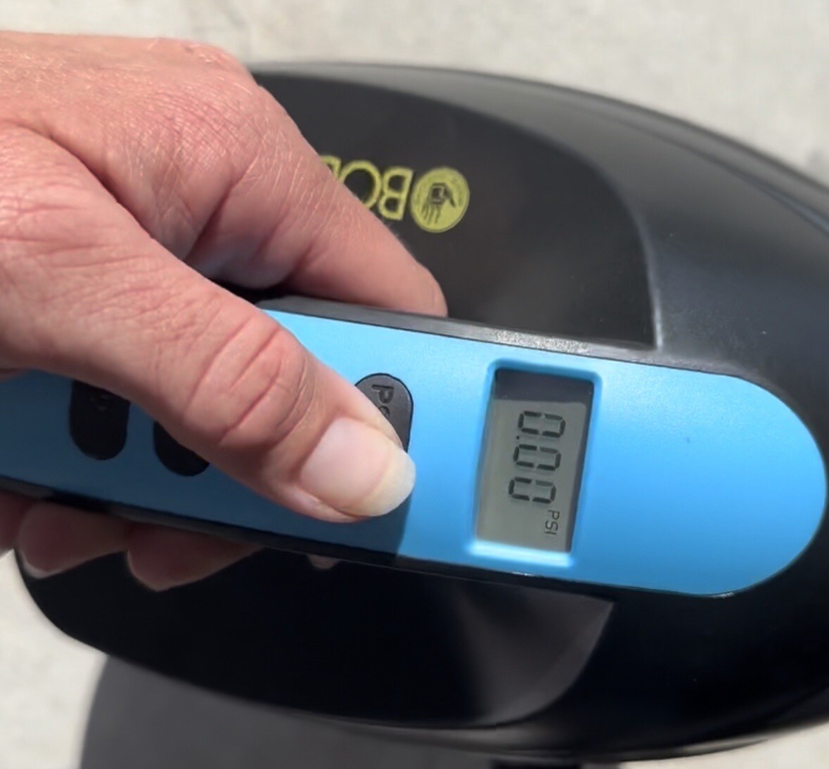 BODY GLOVE Electric Pump for Inflatable Boats SUP Paddle Board Kayak w/ Auto Off