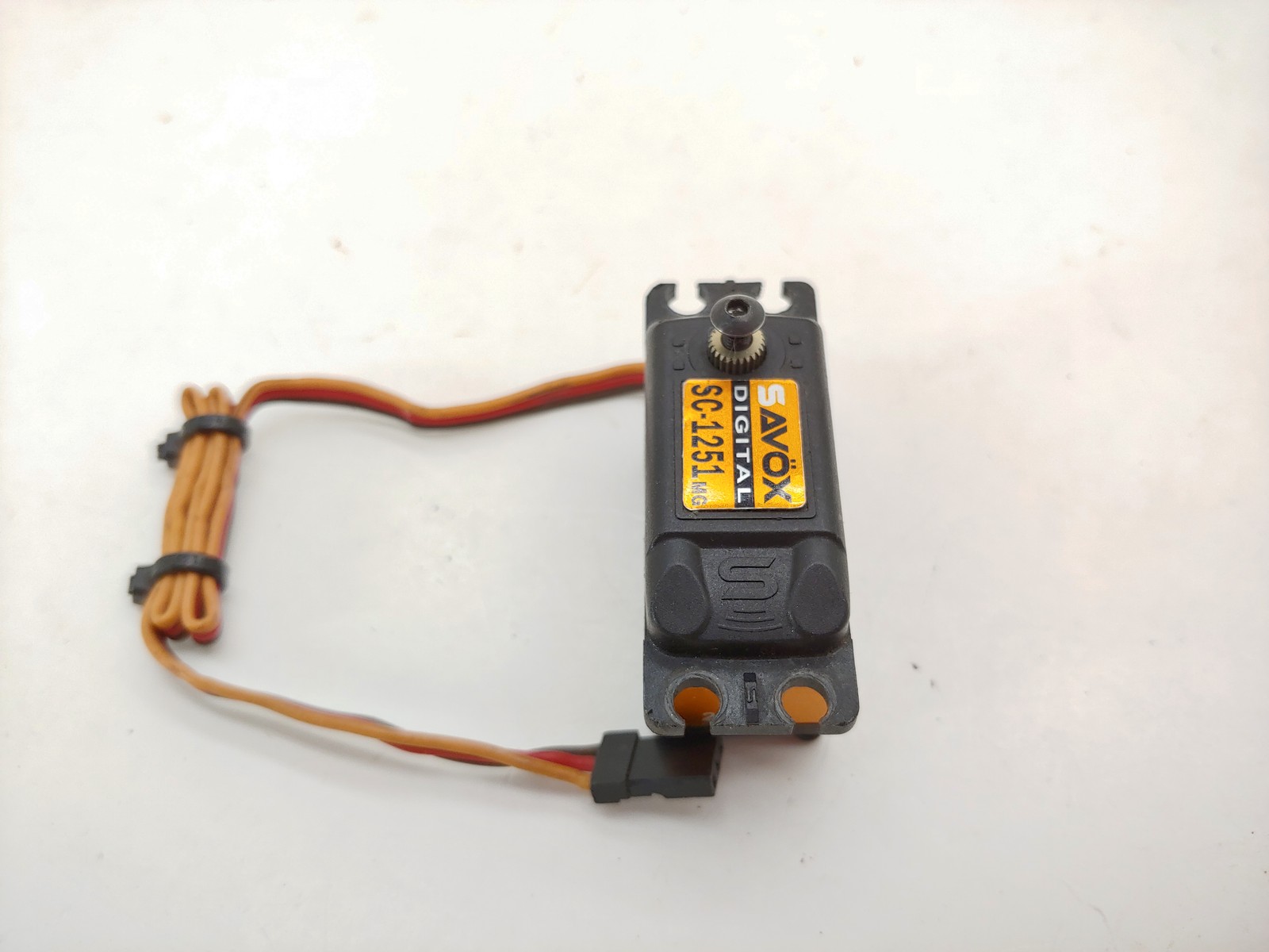 Savox SC-1251MG Low Profile High Speed Digital Servo Used BROKEN READ