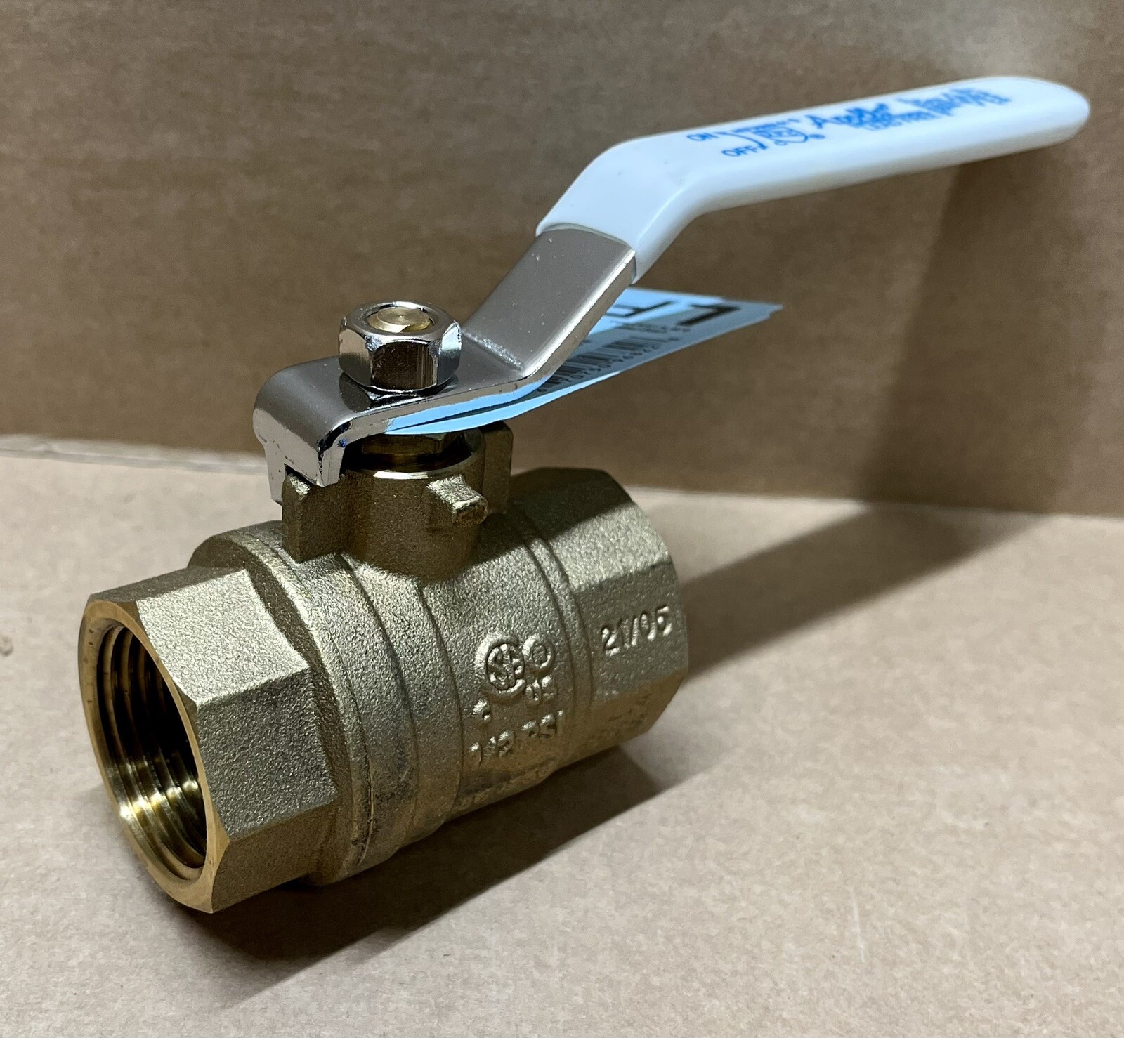 APOLLO 94ALF-105-01A Ball Valve,Brass,2-Piece,FNPT x FNPT