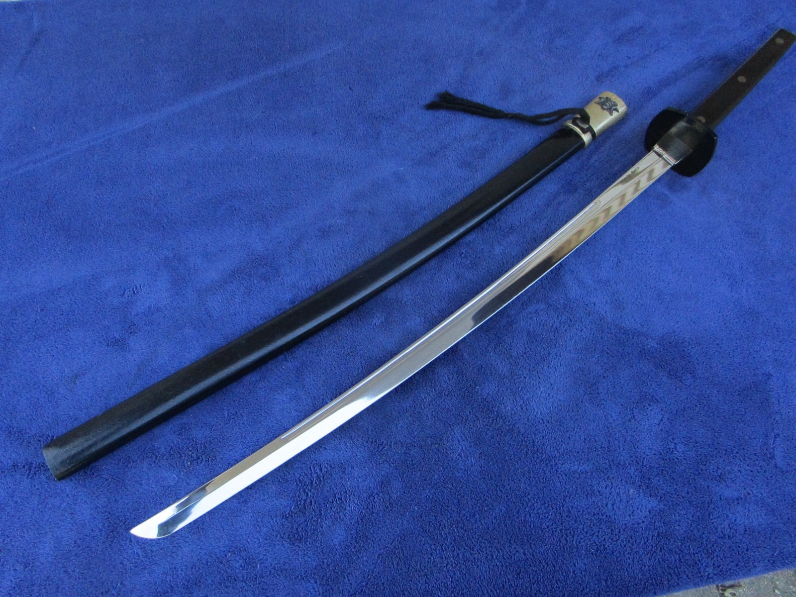 VINTAGE JAPANESE KATANA SWORD AND SCABBARD MADE IN SPAIN QUALITY REPLICA