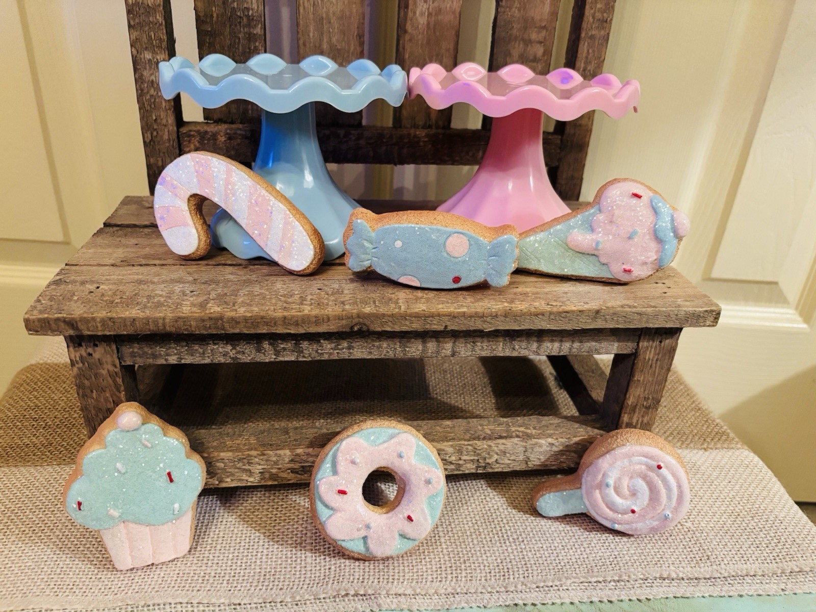 New Pastel Iced Gingerbread Cookie Set