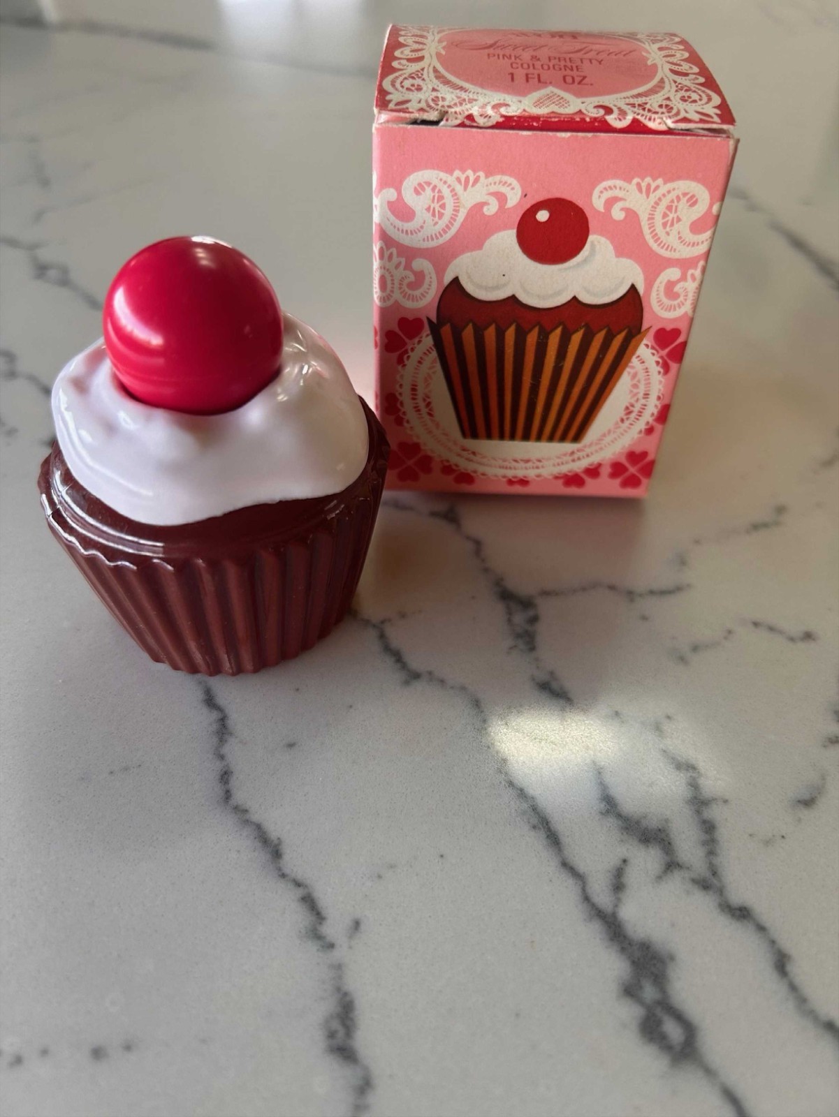 Vintage Avon Cupcake Sweet Treat Pink And Pretty Cologne 1 Oz Full In Box NEW