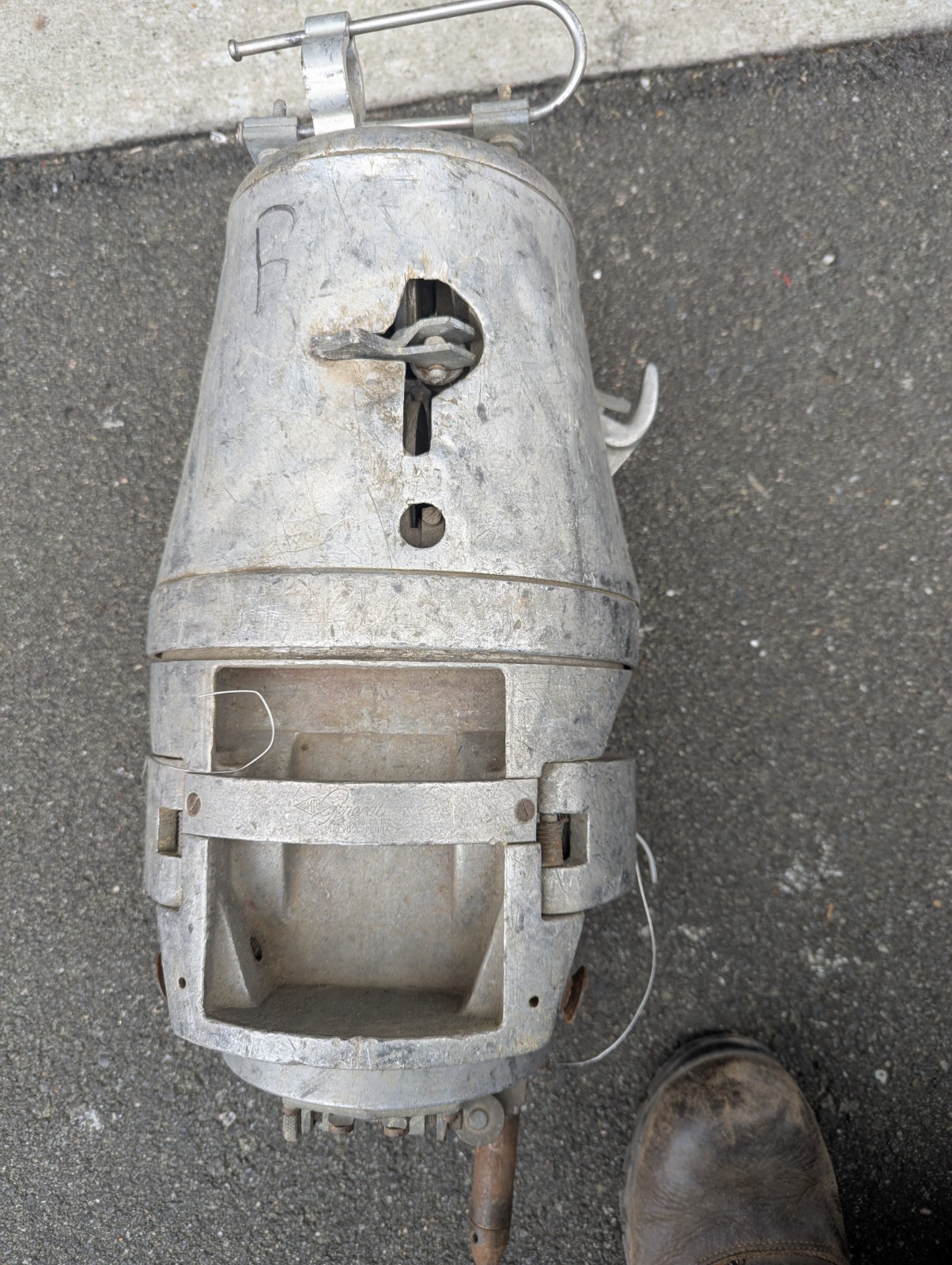 GMP C Cable Lasher -   B-650071 Aerial Cable Lasher