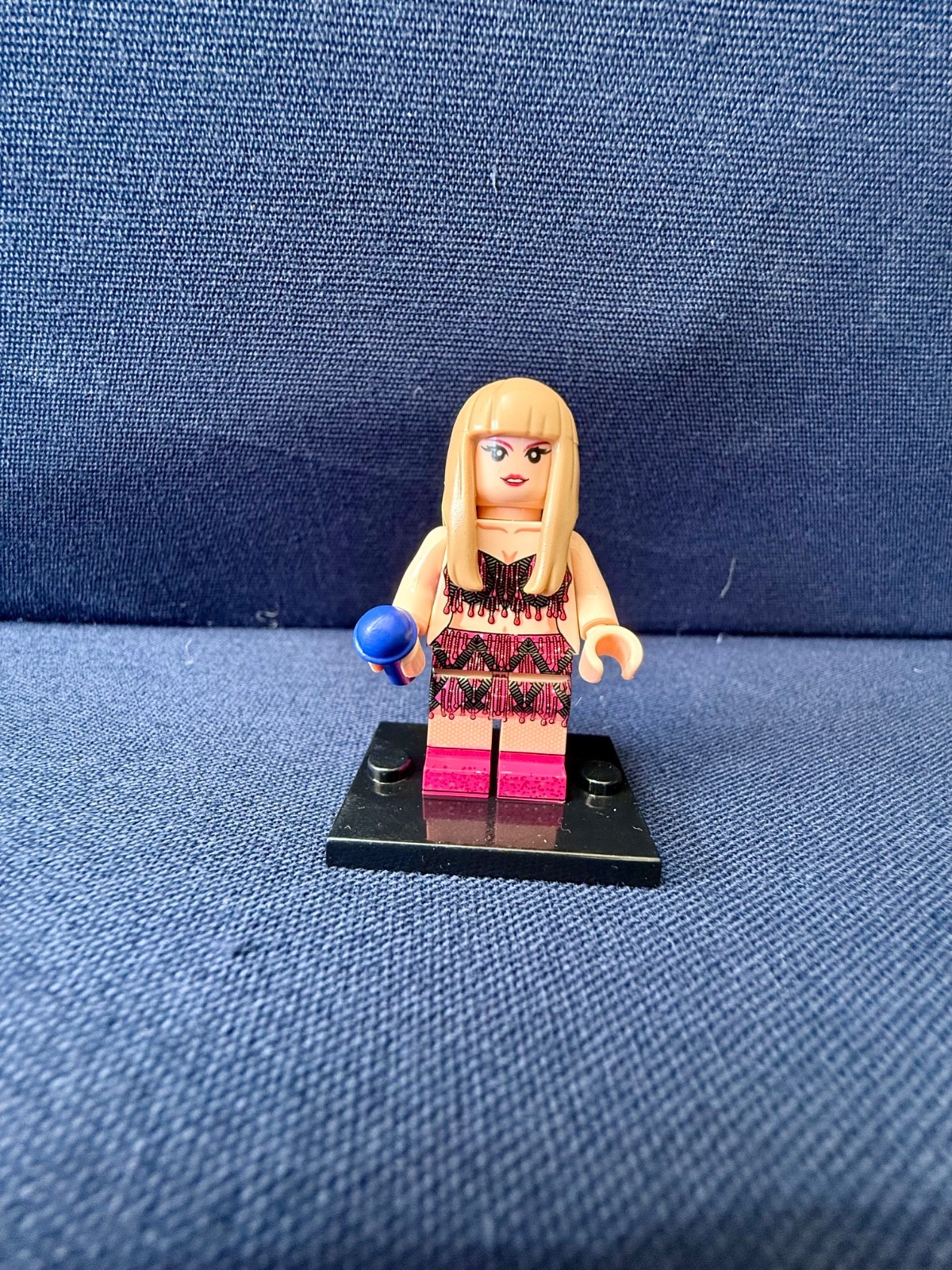 Taylor Swift Eras tour mini figures set of 8 brand New w/ guitars microphones