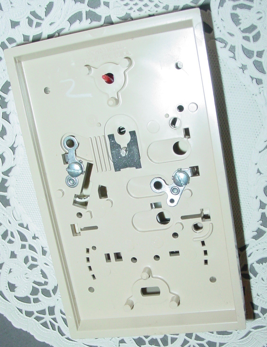 Vintage Honeywell T822D2030 Thermostat 24V Control Heating MCM Art Deco USA NOS