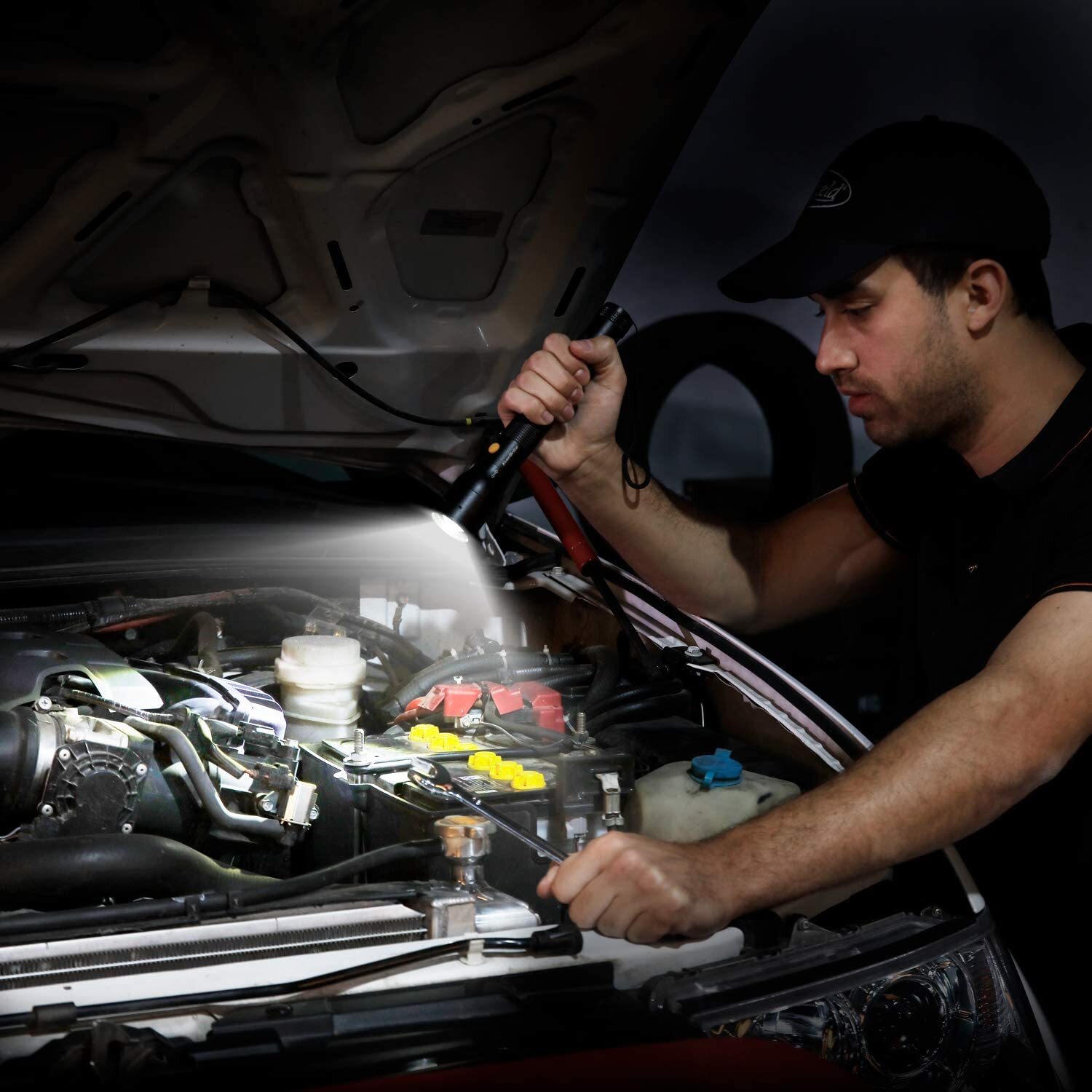 EverBrite Ultra Bright Tactical Flashlight Heavy-duty w/3C Alkaline Batteries