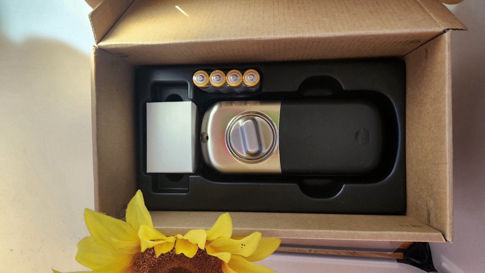 NEW Yale Pro 2 Keypad Smart Lock Satin Nickel Z-Wave with Smart Module