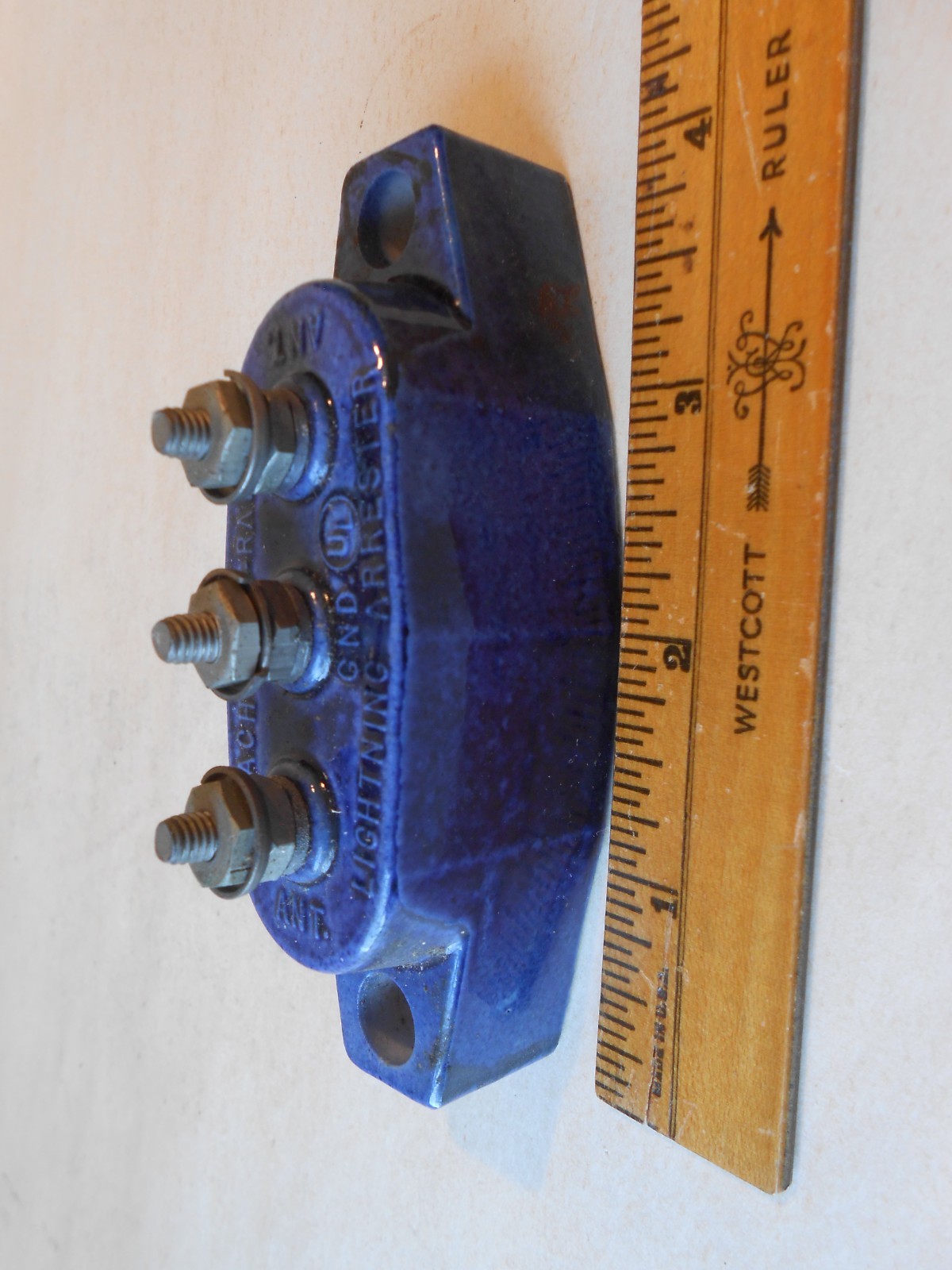 BRACH 4004 RADIO LIGHTNING ARRESTER BLUE PORCELAIN