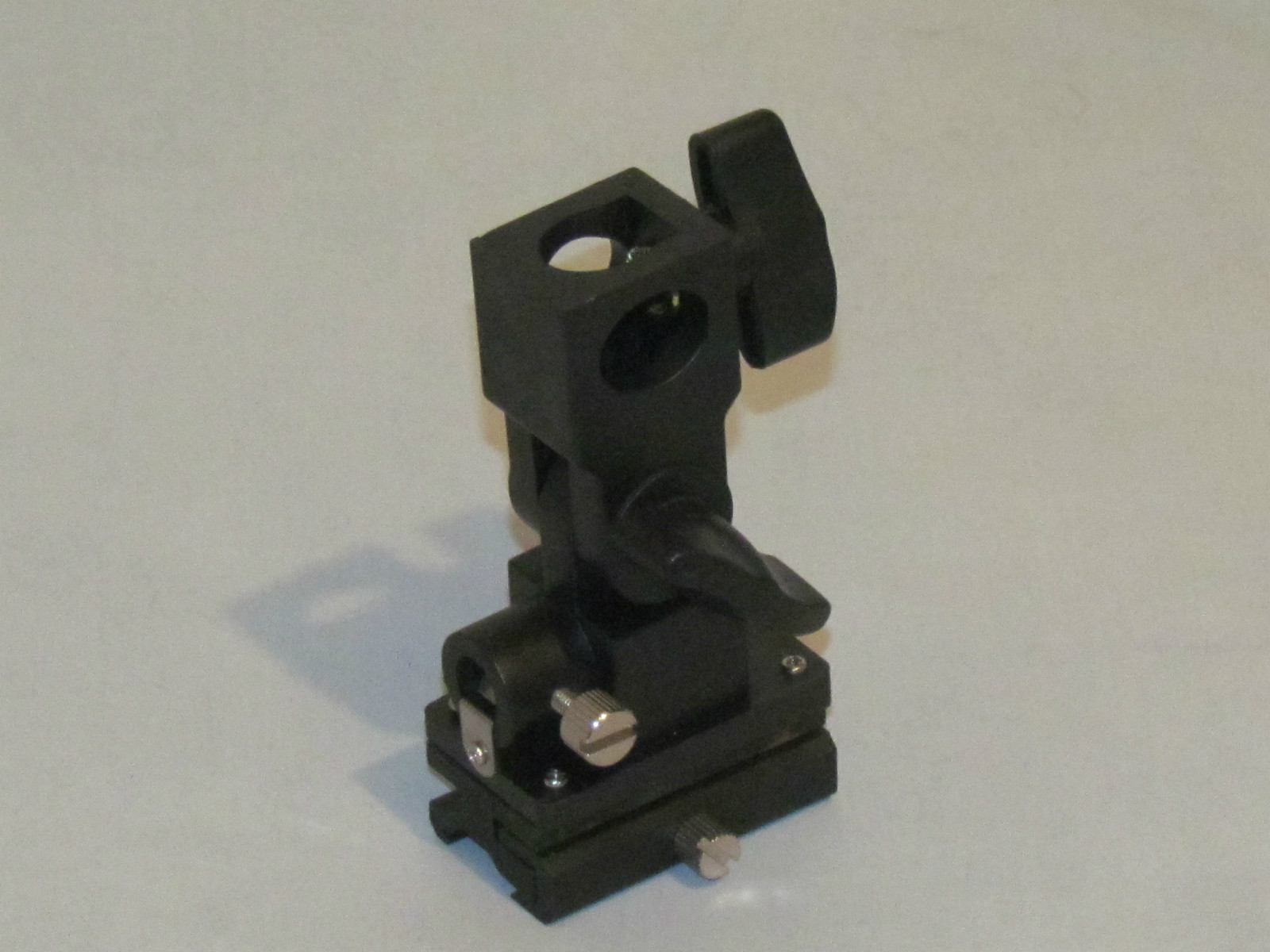 Universal hot Flash Shoe Umbrella Holder Swivel Light Stand Bracket B type DSLR