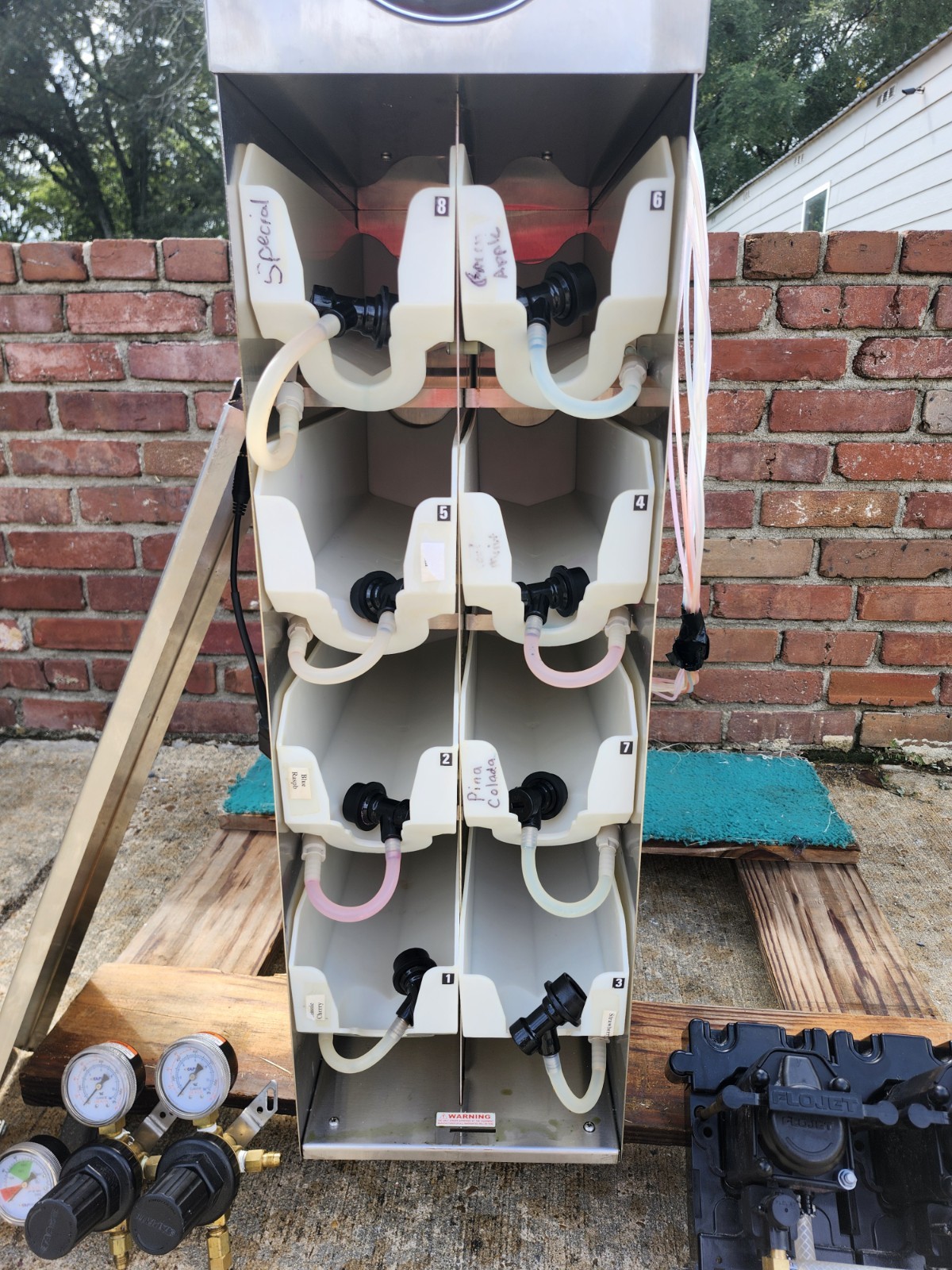 FLAVORBURST FB80S-08 Frozen Beverage Flavor Injector with Pumps and gauge