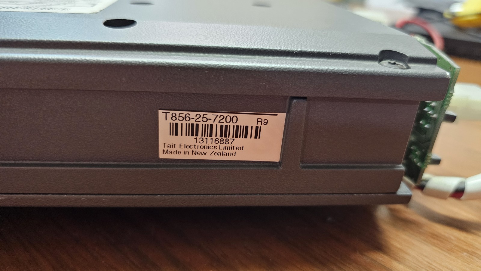 TAIT T800 SERIES 2 SLIMLINE UHF 440-470MHZ 25W TRANSMITTER