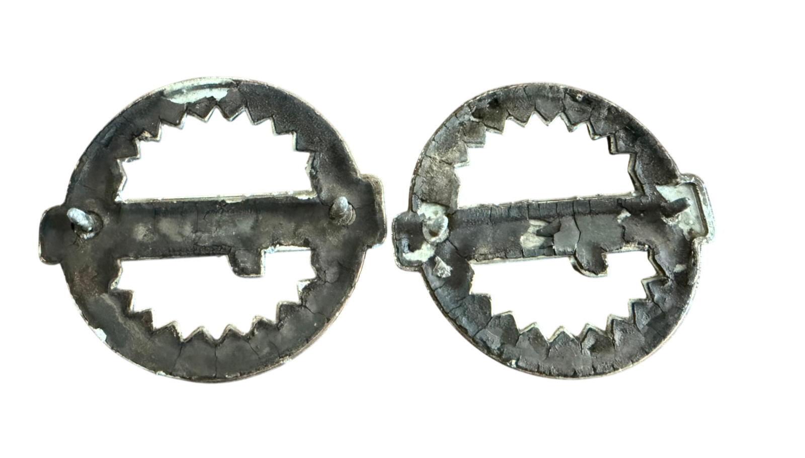 1976–1980 Chevrolet Cheyenne Fender Emblems Pair GM 330316 Squarebody Pickup 4.7