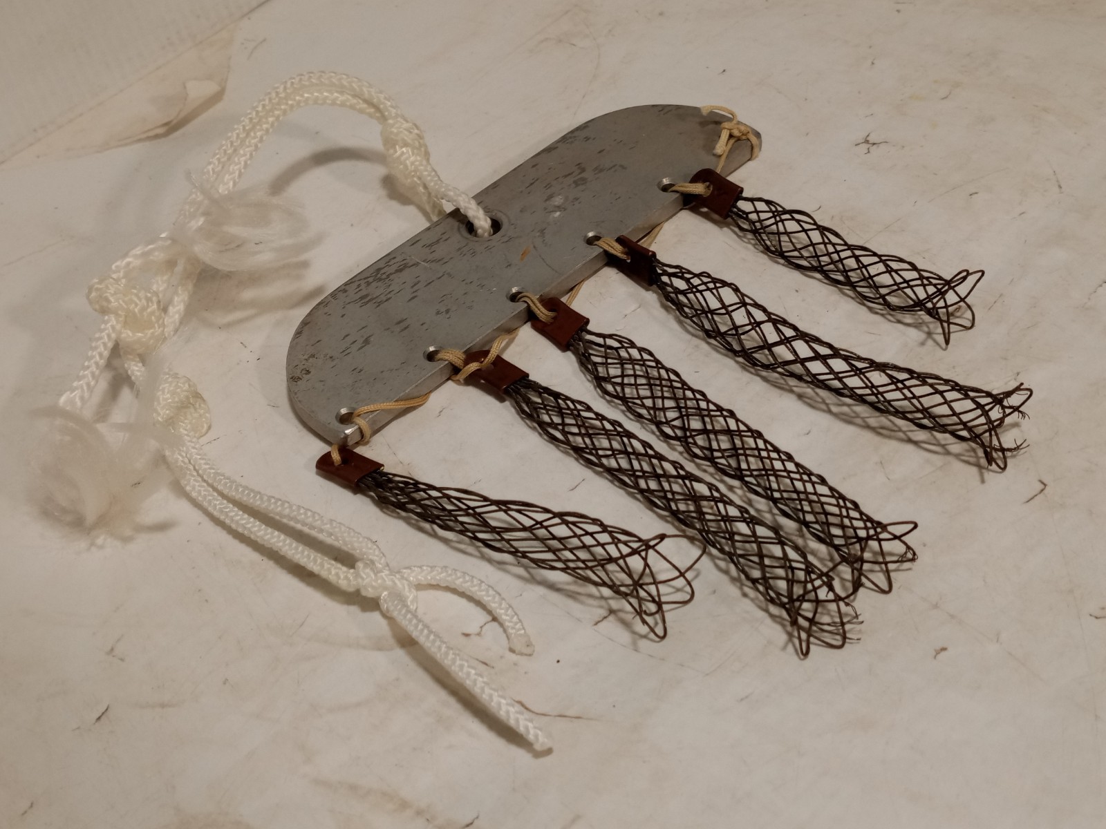 OSI finger trap traction set w/ table rail clamps, plates, 4 traps lot