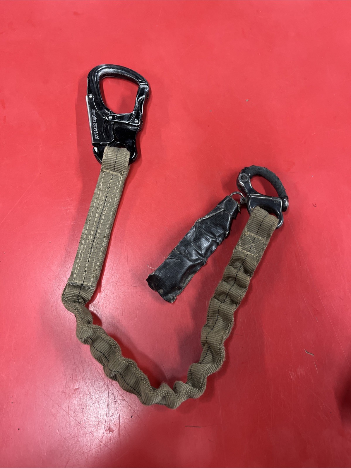 US Special Ops ATTACK! OPGEAR Safety Retention Lanyard Helo Strap w. Carabiners