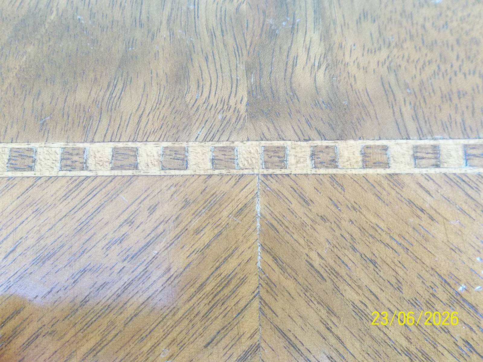 Vintage Bensinger's Outfitting Company Carved Walnut Accent Table Plant Stand