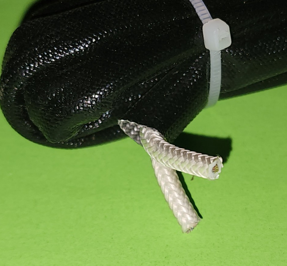 100 Watt 12 Volt Silicone Fuel Filter Heater For Mack Diesel Engine