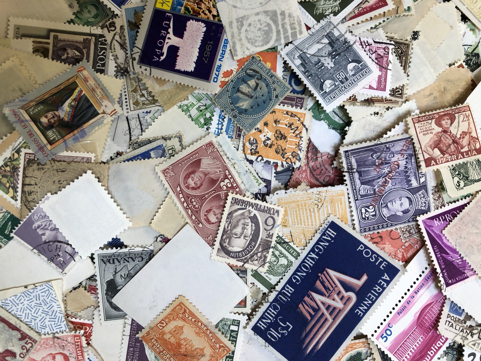 world mix stamp poundage kiloware lot 400-500 pcs 1 oz packet stamps off paper