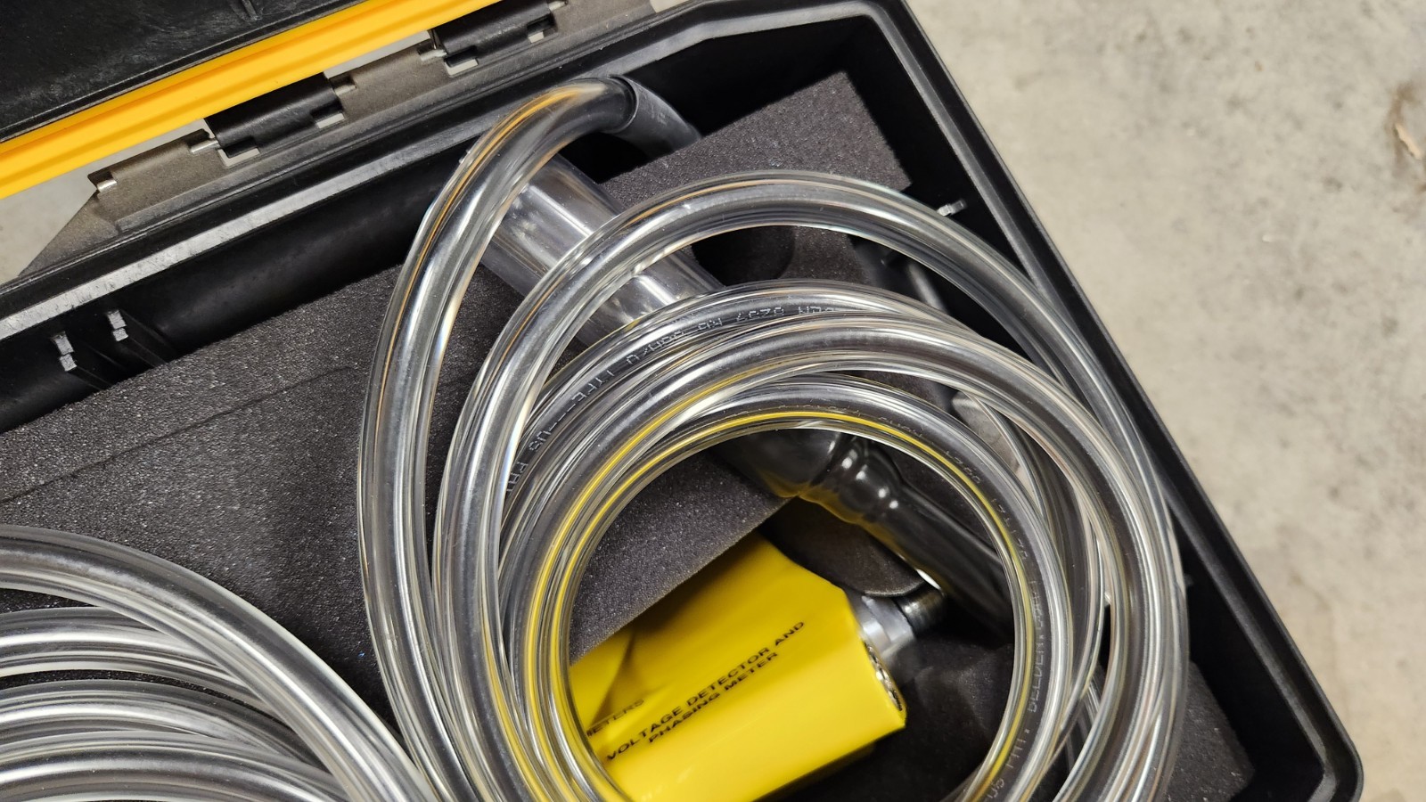 Bierer 83280 0-35kV Analog Voltage Detector Phasing Tester Lineman NEW IN CASE