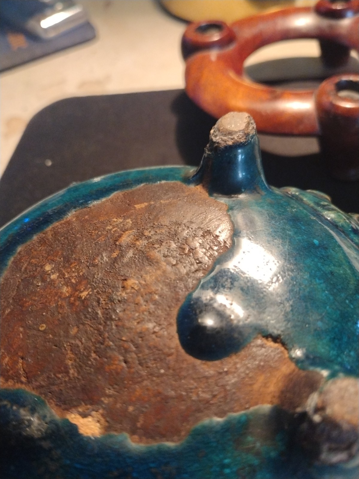 19th CENTURY CHINESE TURQUOISE GREEN GLAZED FOOTED FOO DOG CENSER * W/STAND