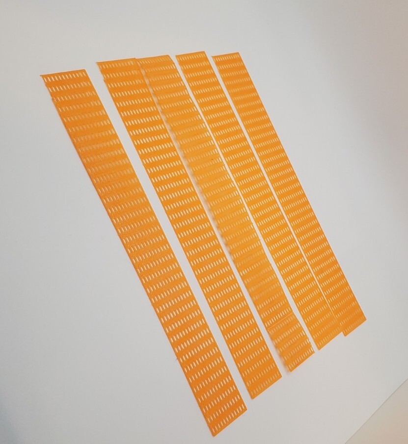 1/50 Scale Construction Fence 150 Feet *5 30' Sections* in Orange