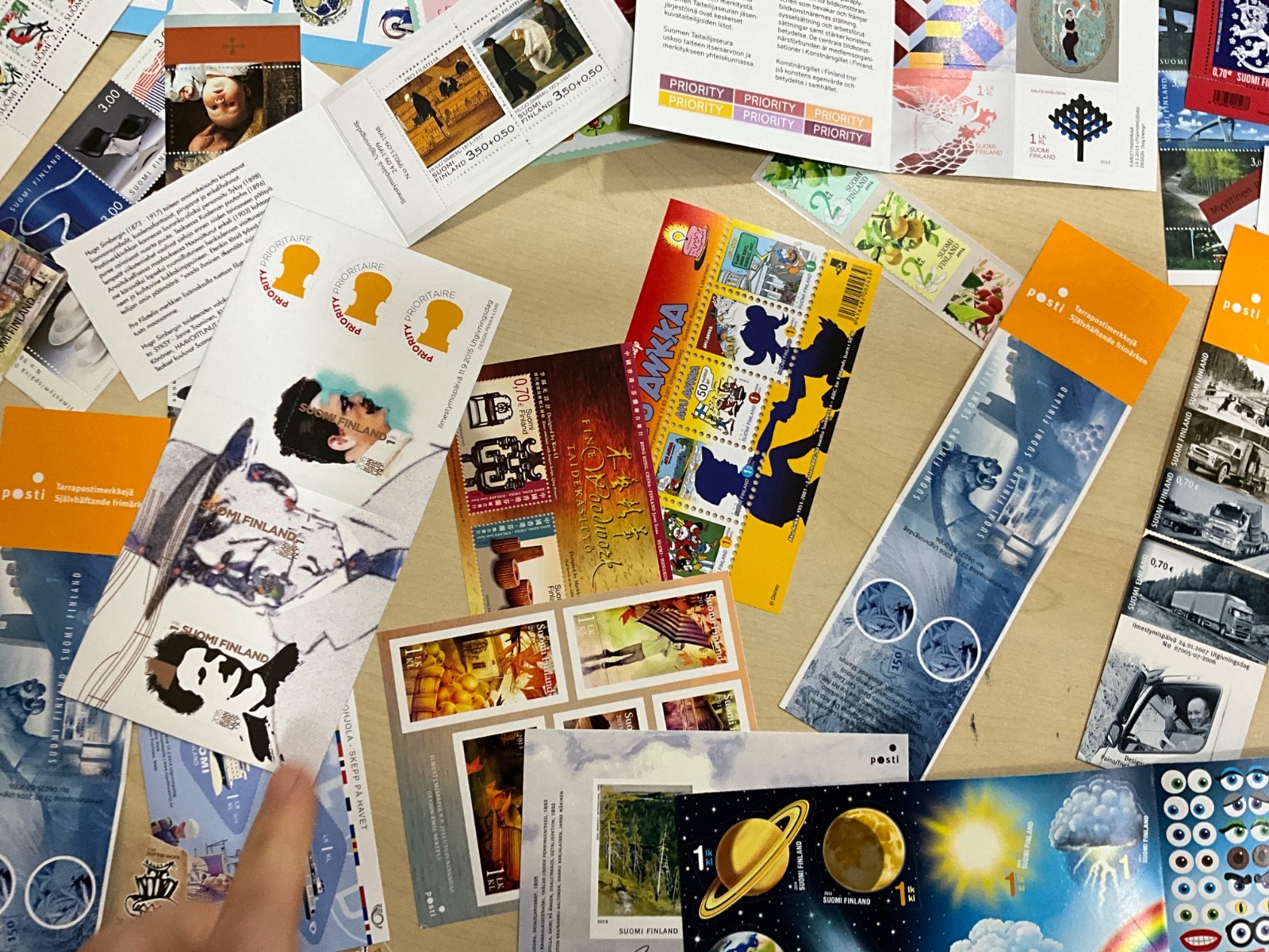 Finland MNH Stamps modern sheets booklets 102 different items @4*