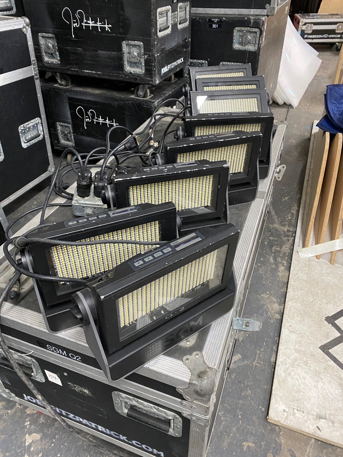 SGM Q2 RGBW LED FLOOD BLIND STROBES!