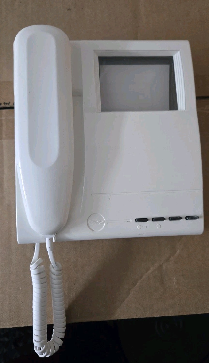 Bitron Video Monitor Mv3000 (Lot Of 15 Units)