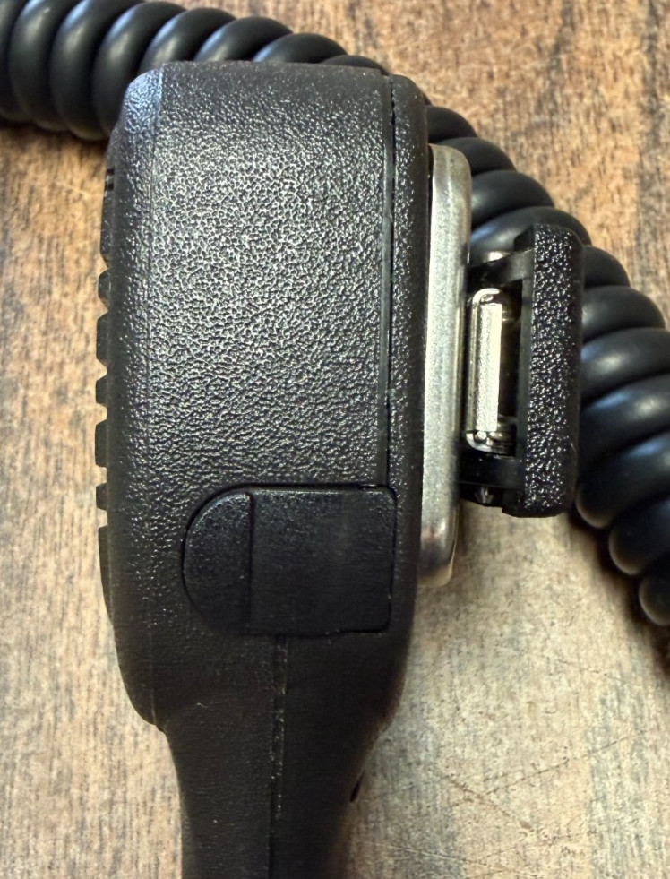 Motorola PMMN4025AL, Heavy Duty Speaker Mic XPR6500 XPR6550 XPR6580 (USED)