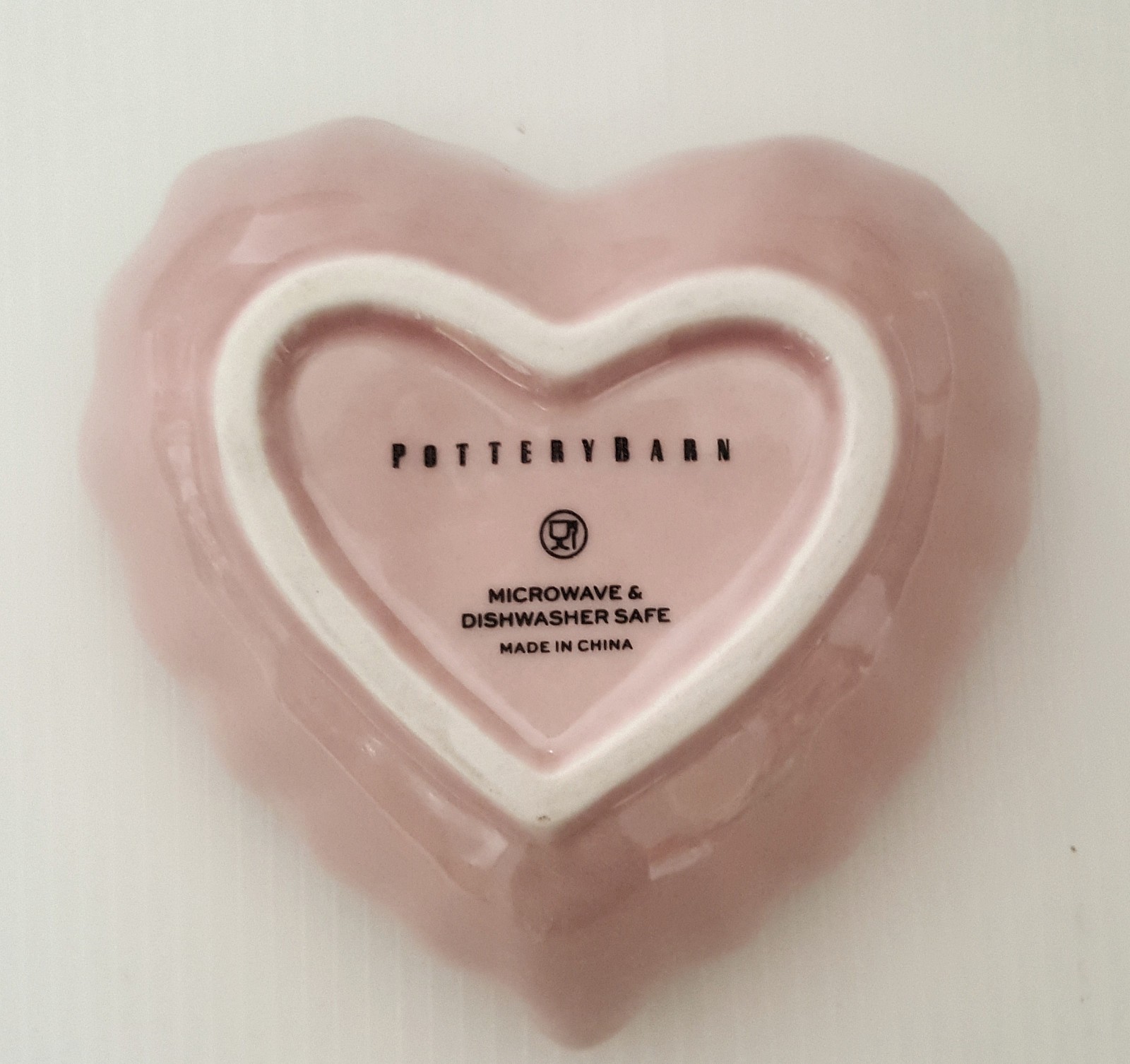 Pottery Barn S/2 Heirloom Scalloped Hearts Dipping Bowls 4.25" NEW Valentines