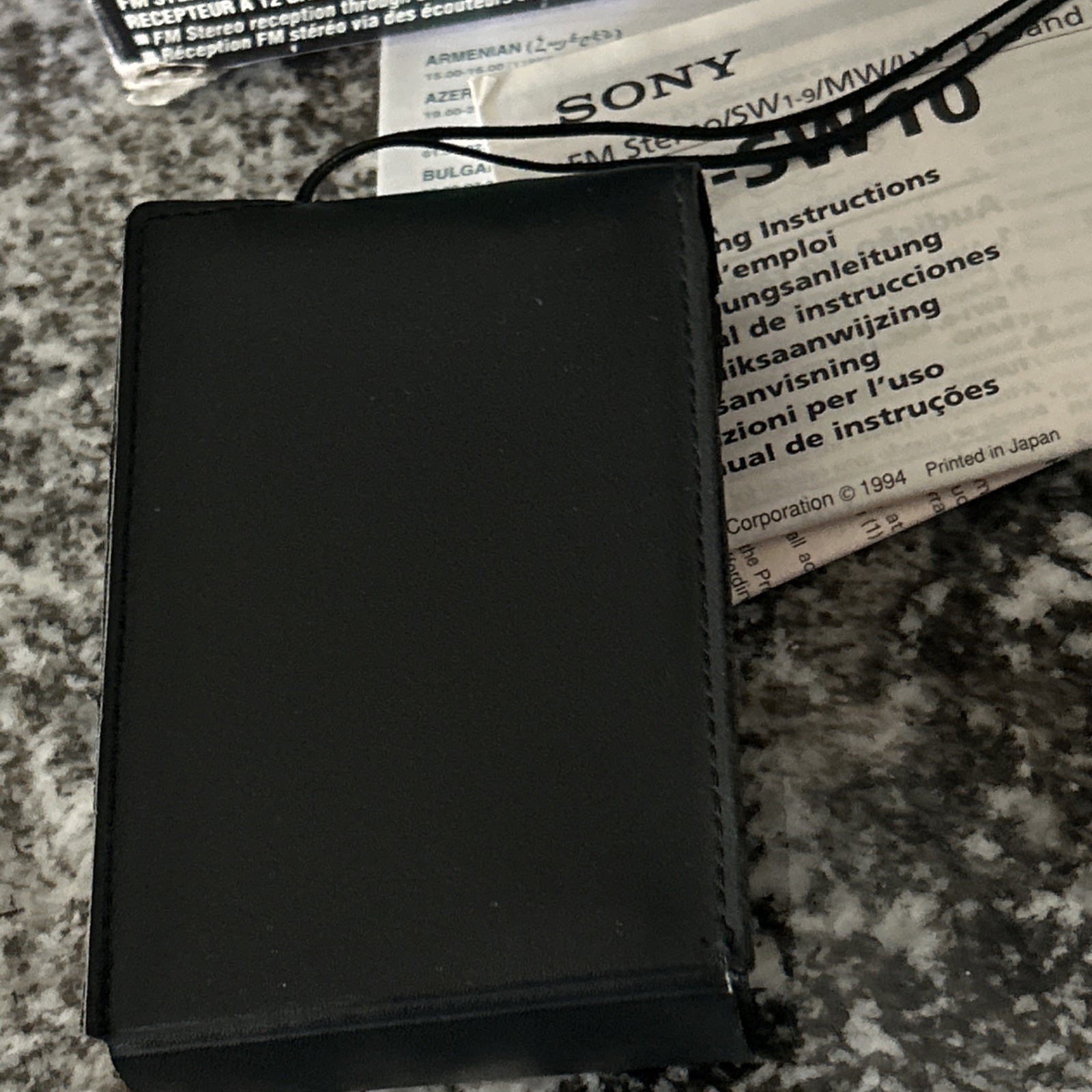 Vintage Sony ICFSW22 Portable Shortwave Radio 12 Band FM MW SW LW Com G2U