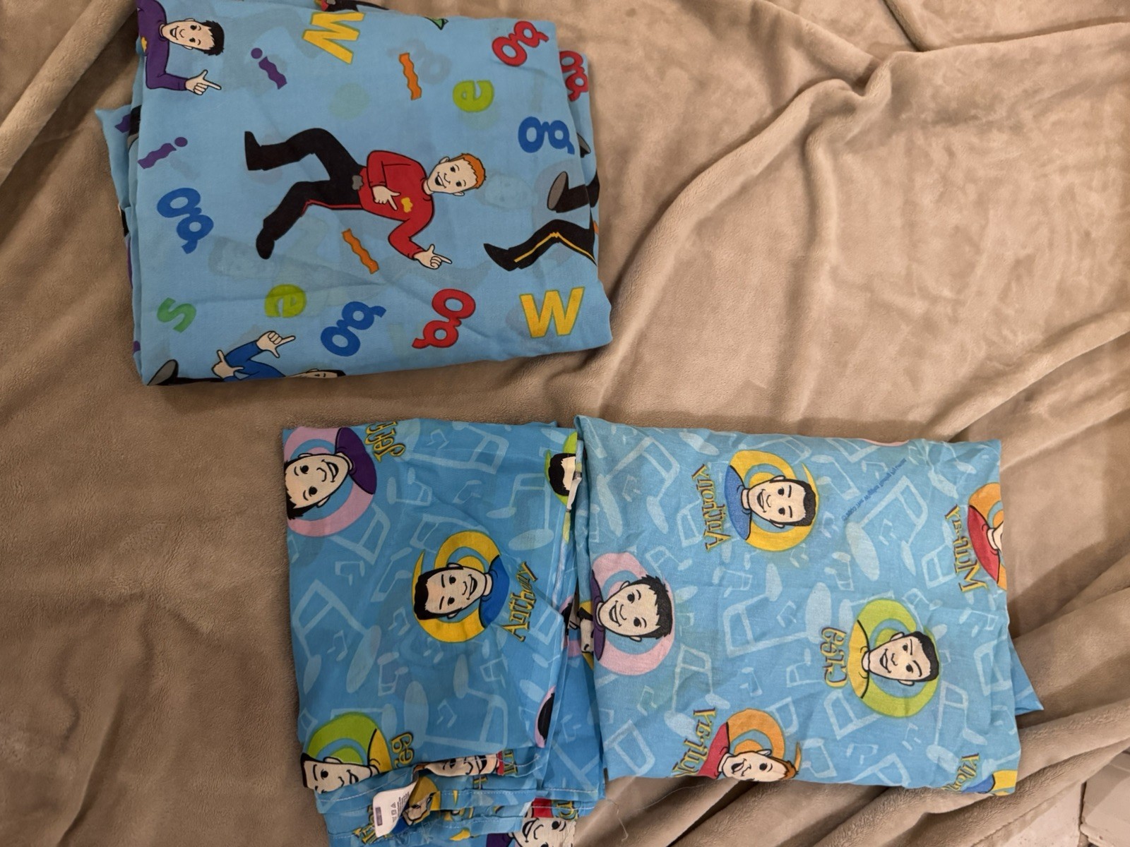 The Wiggles HUGE Vintage Lot Toys, Bedding, Toy Box, DVD’s, VHS, Books, Plushies