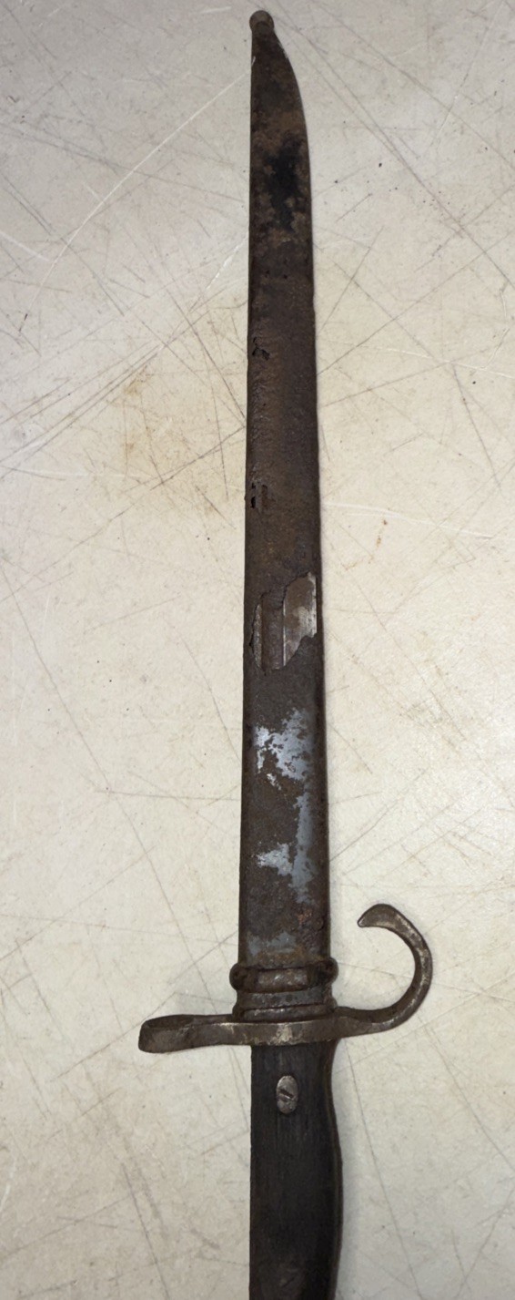 WW2 Japanese Arisaka Bayonet For Restoration. Very Rusty