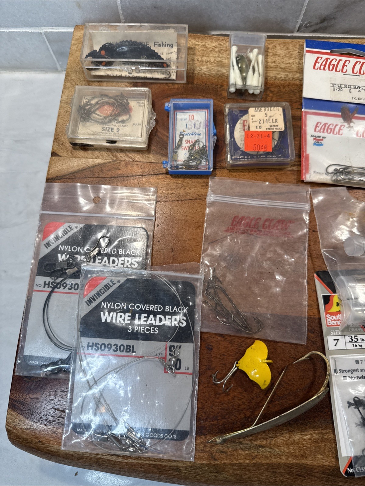 Lot Fishing Supplies Vintage Flies Lures Line Weights Scale Hooks