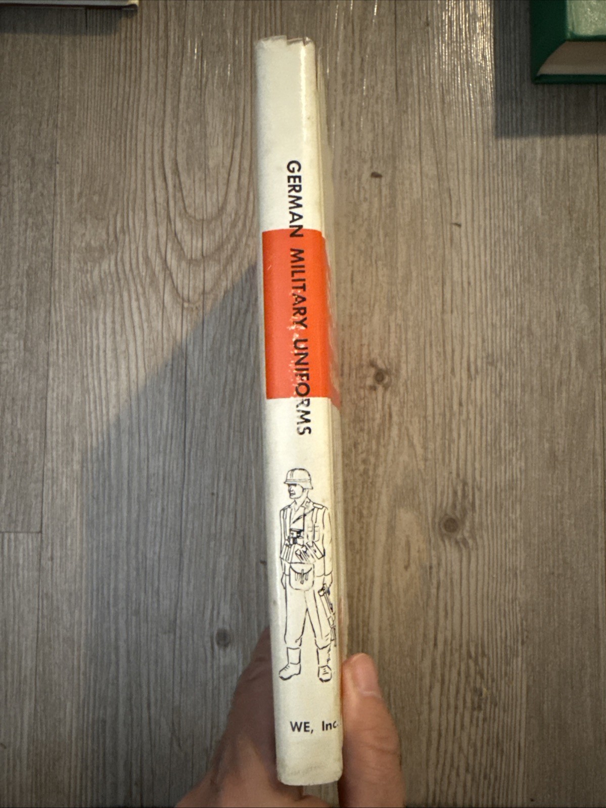 German Military Uniforms and Insignia 1933-1945 Reference Book 1967 Vintage HB